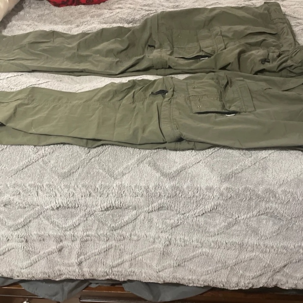 LOT of 2 Magellan Outdoors Green Cargo Pants Lightweight Casual